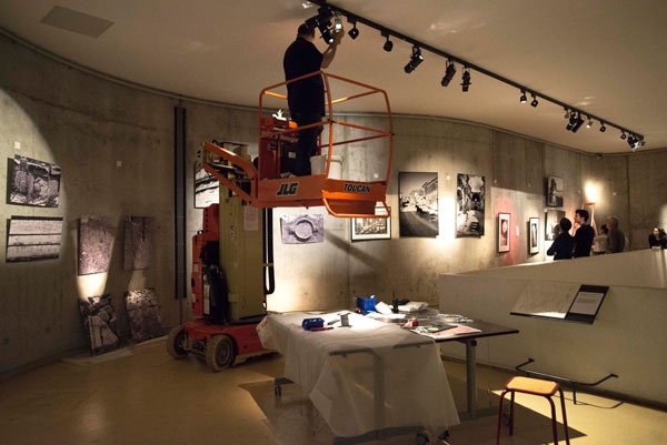 Montage de l'exposition L'esprit des ruines